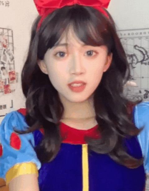 桃桃娱乐酱疯狂吃瓜